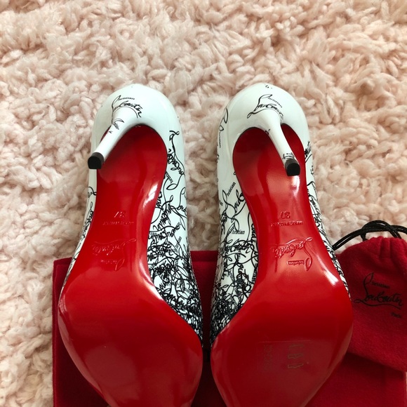 Christian Louboutin Pigalle Follies 100 Pumps - Picture 5 of 8